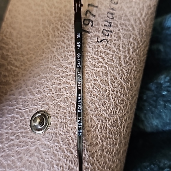 Ray-Ban sunglasses - Picture 9 of 9